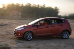 2010款 两厢 1.5L 手动 时尚型限量版