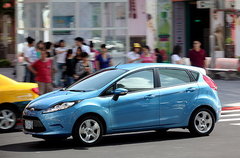 2010款 两厢 1.5L 手动 时尚型限量版