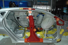 2010款 三厢 1.5L 自动 光芒限定版