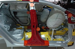 2010款 三厢 1.5L 自动 光芒限定版