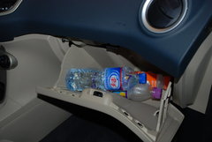 2010款 两厢 1.5L 自动 时尚型限量版