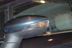 2010款 三厢 1.5L 自动 光芒限定版