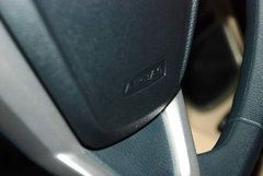 2010款 三厢 1.5L 自动 光芒限定版