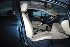 2010款 三厢 1.5L 自动 光芒限定版