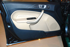 2010款 三厢 1.5L 自动 光芒限定版
