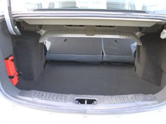 2010款 三厢 1.5L 自动 光芒限定版