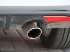 2010款 三厢 1.5L 自动 光芒限定版