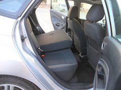 2010款 三厢 1.5L 自动 光芒限定版