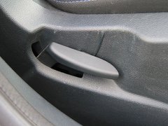 2010款 三厢 1.5L 自动 光芒限定版