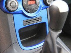 2010款 三厢 1.5L 自动 光芒限定版