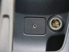 2010款 三厢 1.5L 自动 光芒限定版