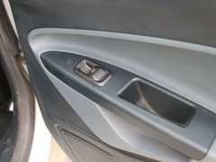 2010款 三厢 1.5L 自动 光芒限定版