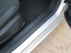 2010款 三厢 1.5L 自动 光芒限定版