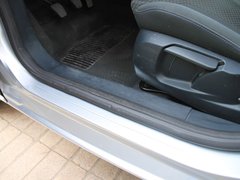 2010款 三厢 1.5L 自动 光芒限定版