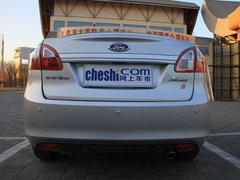 2010款 三厢 1.5L 自动 光芒限定版