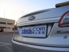2010款 三厢 1.5L 自动 光芒限定版