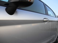 2010款 三厢 1.5L 自动 光芒限定版