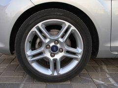 2010款 三厢 1.5L 自动 光芒限定版