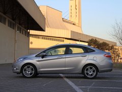 2010款 三厢 1.5L 自动 光芒限定版