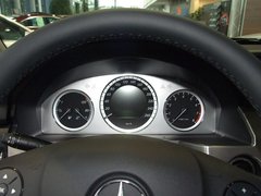 2011款 GLK300 3.0L 豪华型 5座