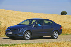 2010款 1.8L 自动 GTC全景风挡版