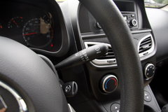 2010款 1.3L 手动 舒适型 四驱