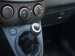 2010款 1.3L 手动 舒适型 四驱