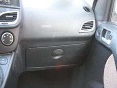 2010款 1.3L 手动 舒适型 四驱