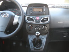 2010款 1.3L 手动 舒适型 四驱