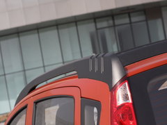 2010款 1.3L 手动 舒适型 四驱