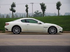 2009款 4.7 自动 S Automatic