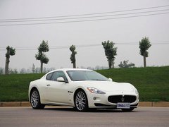 2009款 4.7 自动 S Automatic