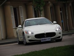 2009款 4.7 自动 S Automatic