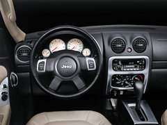 2005款 3.7L 自动 5座