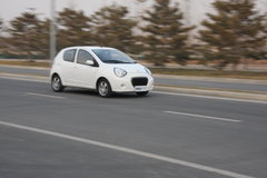 2009款 1.3L 自动 灵动版