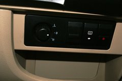 2009款 1.3L 自动 灵动版