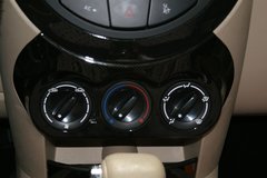 2009款 1.3L 自动 灵动版