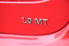 2009款 1.0L 手动 灵动版