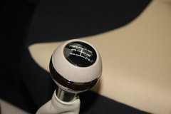 2009款 1.0L 手动 灵动版