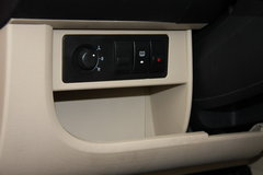 2009款 1.0L 手动 灵动版