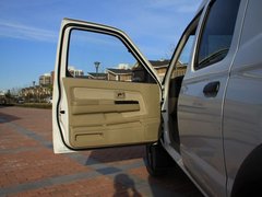 2008款 2.5L 手动 国Ⅲ 汽油两驱标准型