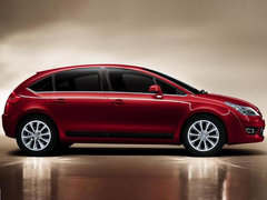 2010款 两厢 2.0L 自动 时尚型