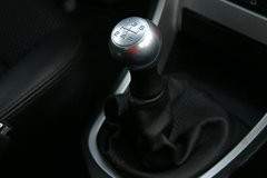 2010款 两厢 2.0L 自动 时尚型