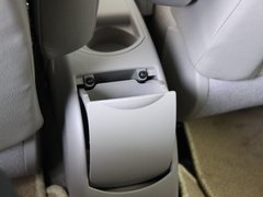 2010款 两厢 2.0L 自动 时尚型
