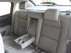 2010款 两厢 2.0L 自动 时尚型