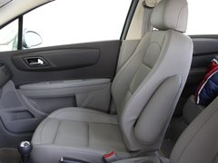 2010款 两厢 2.0L 自动 时尚型