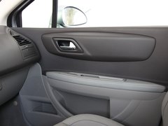 2010款 两厢 2.0L 自动 时尚型