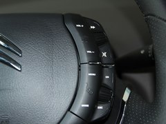 2010款 两厢 2.0L 自动 时尚型