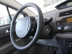 2010款 两厢 2.0L 自动 时尚型