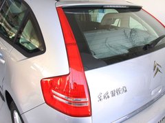 2010款 两厢 2.0L 自动 时尚型